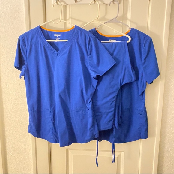 SCRUBSTAR UNISEX SETS!! 2 SETS + AN EXTRA TOP! M & L! - Picture 1 of 14